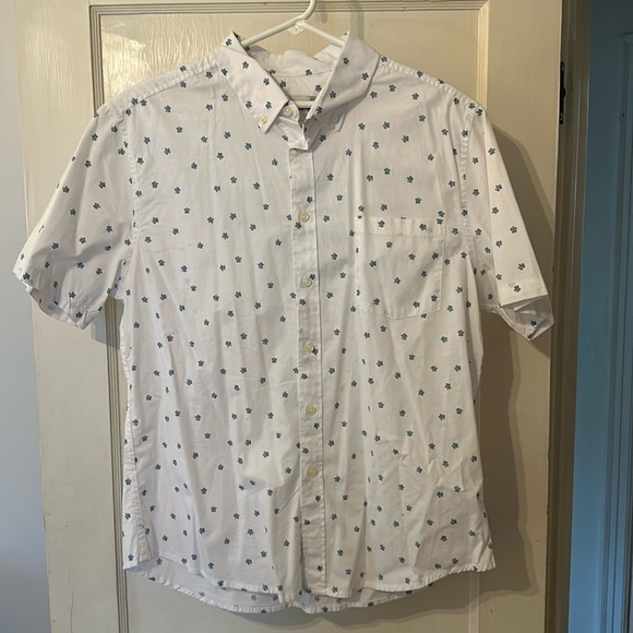 Men’s Goodfellow and Co. short sleeve button up slim fit - Picture 1 of 3